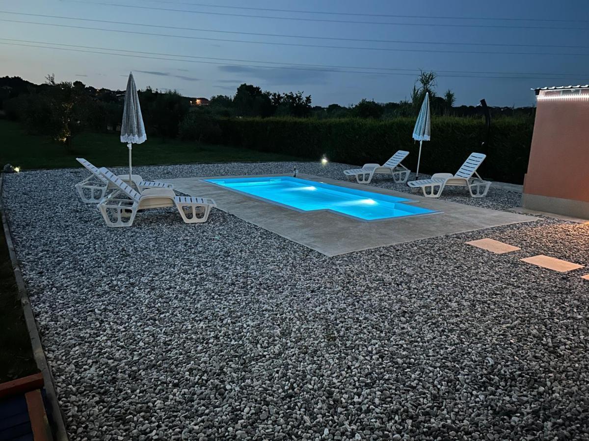 Vila Dora House With Wifi And Outdoor Swimming Pool Pula Exteriér fotografie